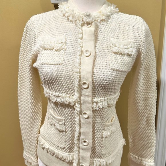 Venue Cream Colored Sweater Sz M - Picture 2 of 3